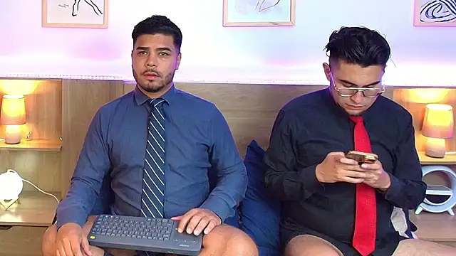 Snapshot of thiagowes chatting on November 14, 4:11 am thiagowes online show from November 14, 4:11 am