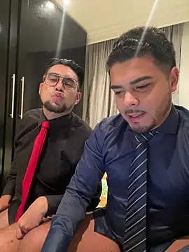 Snapshot of thiagowes chatting on November 25, 2:22 am thiagowes online show from November 25, 2:22 am