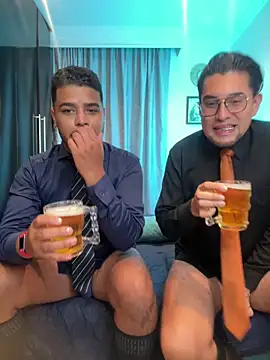 thiagowes online show from March 22, 4:05 am