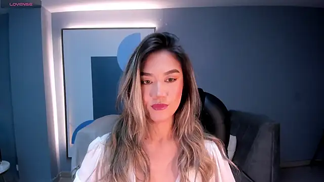 RebeccaHudson online show from February 9, 11:25 pm