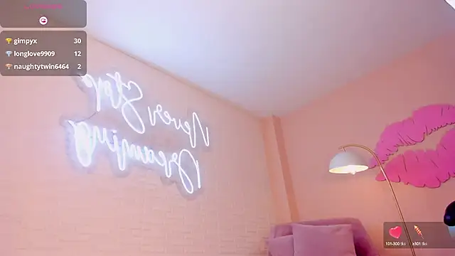 RebeccaHudson online show from March 19, 9:06 am