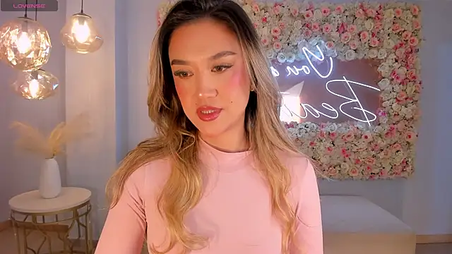 RebeccaHudson online show from October 16, 6:53 pm