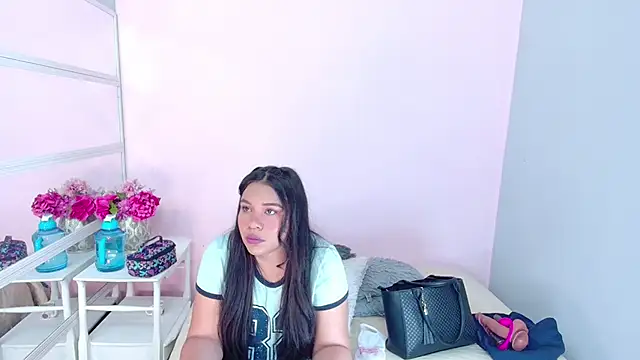 LanaBigTitties online show from March 13, 7:50 pm