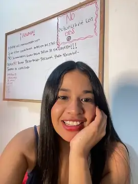 Snapshot of Aitana98_ chatting on February 15, 7:16 am Aitana98 online show from February 15, 7:16 am
