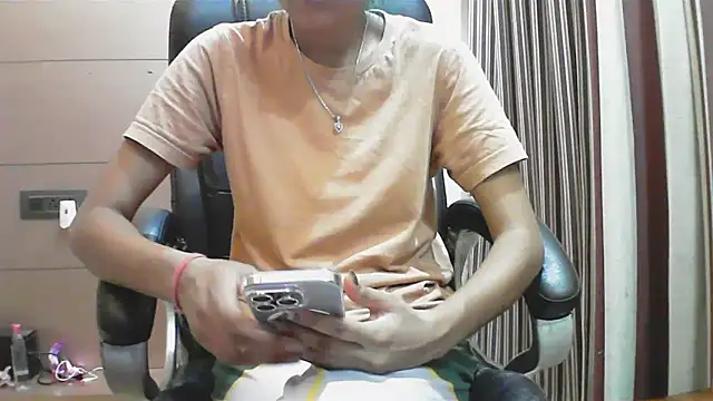 collage hoty online show from October 31, 4:08 pm