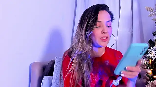 Snapshot of camilawm19 chatting on December 5, 2:53 am camilawm19 online show from December 5, 2:53 am