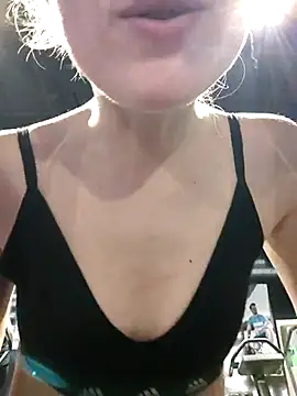 Loujoly modele online show from February 24, 3:53 pm