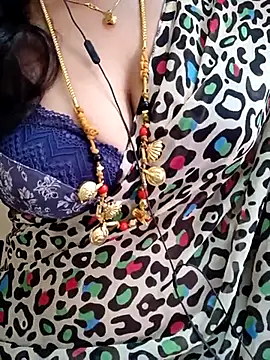 gaurika18 online show from February 14, 4:37 am