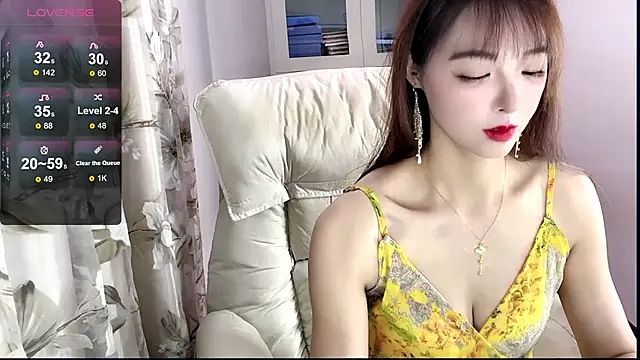 NINIbaby-99 online show from January 6, 8:28 pm
