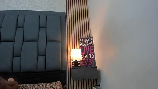 candela collinss online show from February 6, 4:25 pm