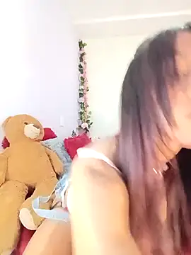 kymmgolden online show from February 2, 12:15 pm