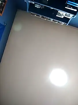 Snapshot of minitranca chatting on February 7, 8:23 pm minitranca online show from February 7, 8:23 pm