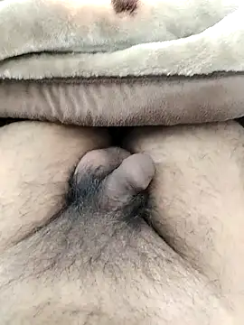 luckylads0037 online show from December 17, 7:25 am