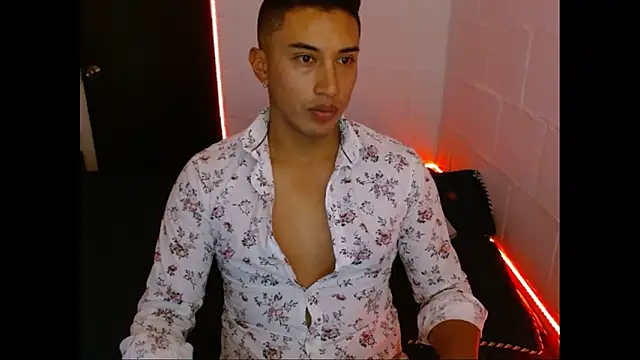 Snapshot of Davixx258 chatting on February 21, 8:38 pm Davixx258 online show from February 21, 8:38 pm