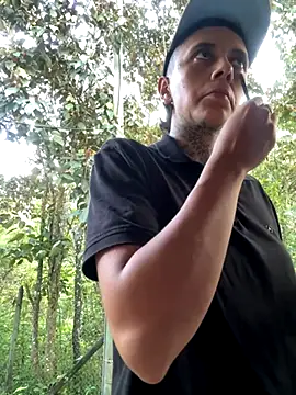 Snapshot of _PhillipBrown chatting on December 4, 9:13 pm PhillipBrown online show from December 4, 9:13 pm