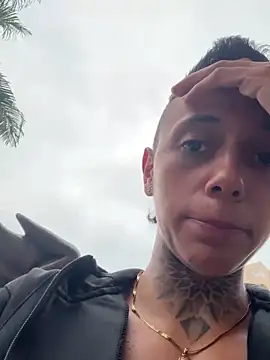 Snapshot of _PhillipBrown chatting on January 24, 3:24 pm PhillipBrown online show from January 24, 3:24 pm