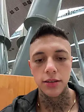 Snapshot of _PhillipBrown chatting on January 30, 1:42 pm PhillipBrown online show from January 30, 1:42 pm