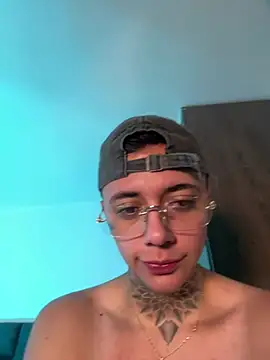  PhillipBrown online show from July 18, 12:31 pm