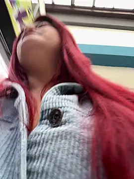 lia moon77 online show from November 21, 7:45 pm