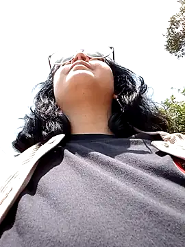 lara moon25 online show from October 15, 4:07 pm