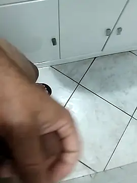 catopper0001 online show from October 30, 5:20 am