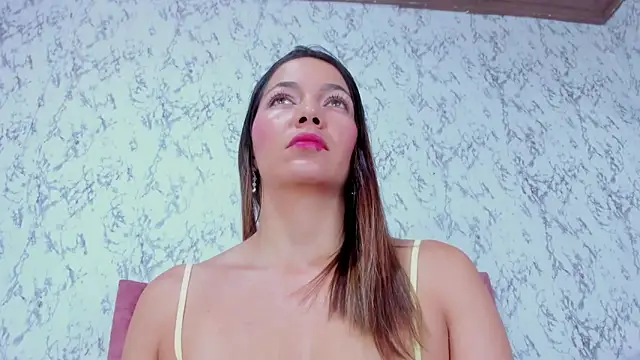 Mia Malkovaa  online show from January 10, 4:31 pm