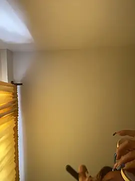 baby lizy online show from November 1, 9:28 pm