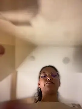baby lizy online show from June 30, 10:22 pm