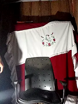 TokenishTongs online show from November 20, 9:25 pm