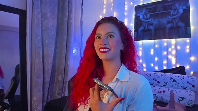 Sophiee Hill online show from January 10, 4:33 am