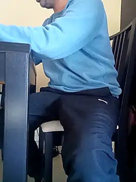 Snapshot of adre84s chatting on November 21, 9:52 am adre84s online show from November 21, 9:52 am