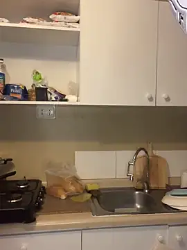 WhiteWomen online show from November 10, 11:04 pm