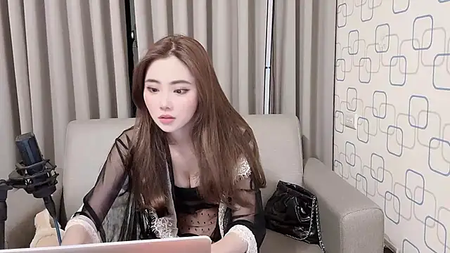 sweet5200 online show from December 11, 3:58 pm