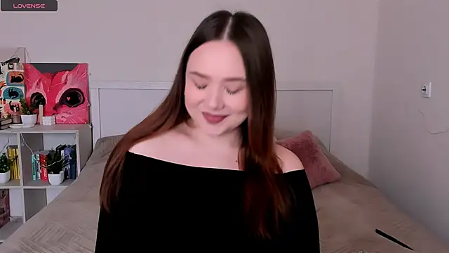 LittleKiitten online show from March 8, 1:37 pm