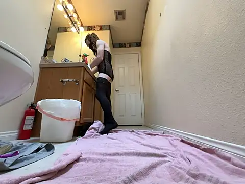 Johndoe2292 online show from February 28, 8:32 pm