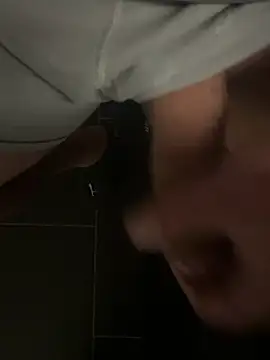 Snapshot of derderdockhat chatting on December 9, 4:58 pm derderdockhat online show from December 9, 4:58 pm