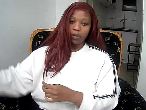 GoldenPussyXOXO online show from February 14, 5:10 pm