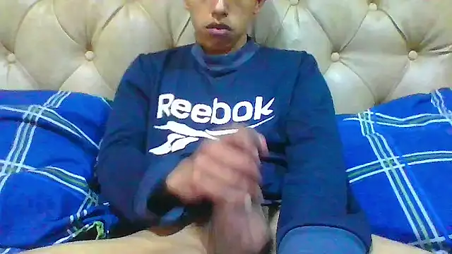 Snapshot of danuel23 chatting on September 25, 9:29 pm danuel23 online show from September 25, 9:29 pm