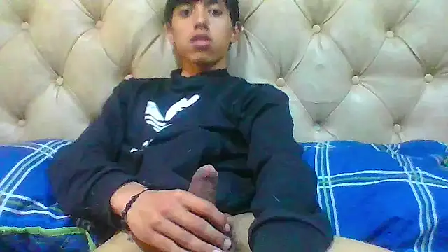 Snapshot of danuel23 chatting on September 29, 9:30 pm danuel23 online show from September 29, 9:30 pm