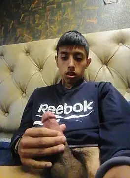 Snapshot of danuel23 chatting on October 17, 10:23 pm danuel23 online show from October 17, 10:23 pm