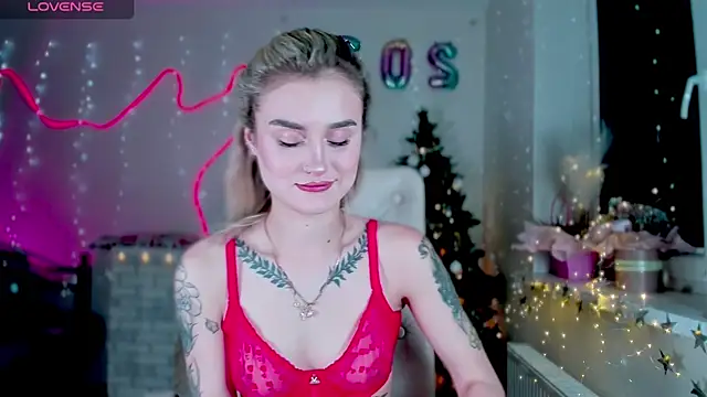 Snapshot of _Ravenaa chatting on January 6, 4:44 pm Ravenaa online show from January 6, 4:44 pm