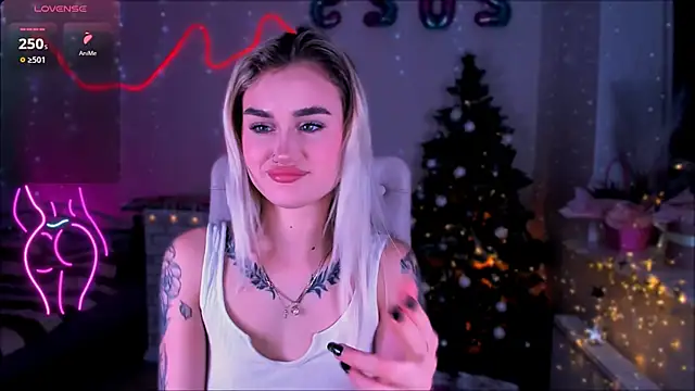 Snapshot of _Ravenaa chatting on January 10, 11:33 am Ravenaa online show from January 10, 11:33 am