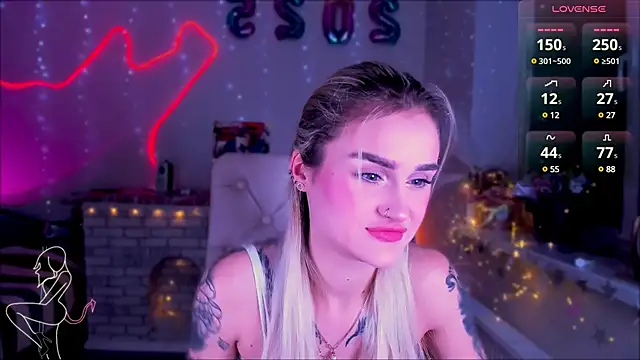 Snapshot of _Ravenaa chatting on January 26, 3:47 pm Ravenaa online show from January 26, 3:47 pm