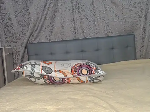 Soe Lara online show from April 15, 11:28 am