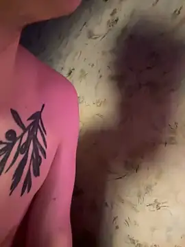 Family-Mm1 online show from April 4, 1:30 pm