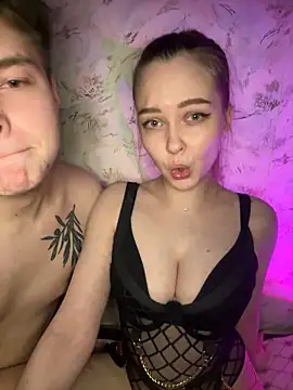 Family-Mm1 online show from April 6, 4:52 pm