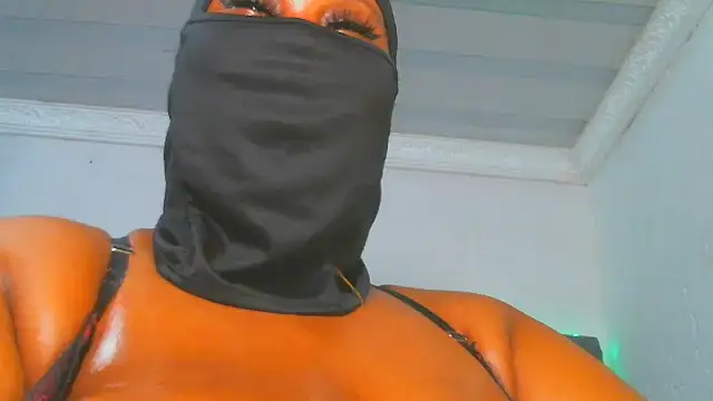 Snapshot of XPanther_24 chatting on March 17, 12:19 am XPanther 24 online show from March 17, 12:19 am