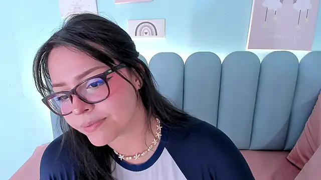 curvy rousi online show from September 23, 11:46 am