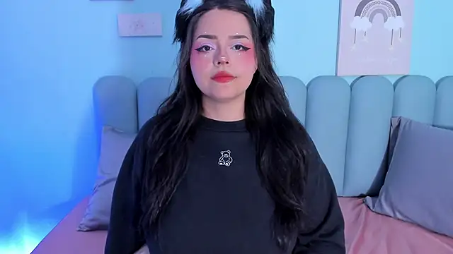 curvy rousi online show from October 4, 11:41 am