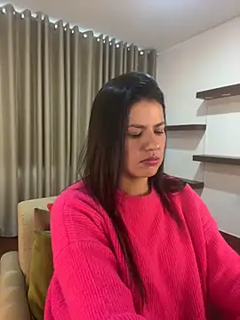 Alice Biel online show from December 24, 1:39 pm